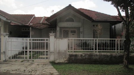 Dijual rumah lokasi strategis, dekat Cikal Sain John & Stasiun, harga terbaik, negolah