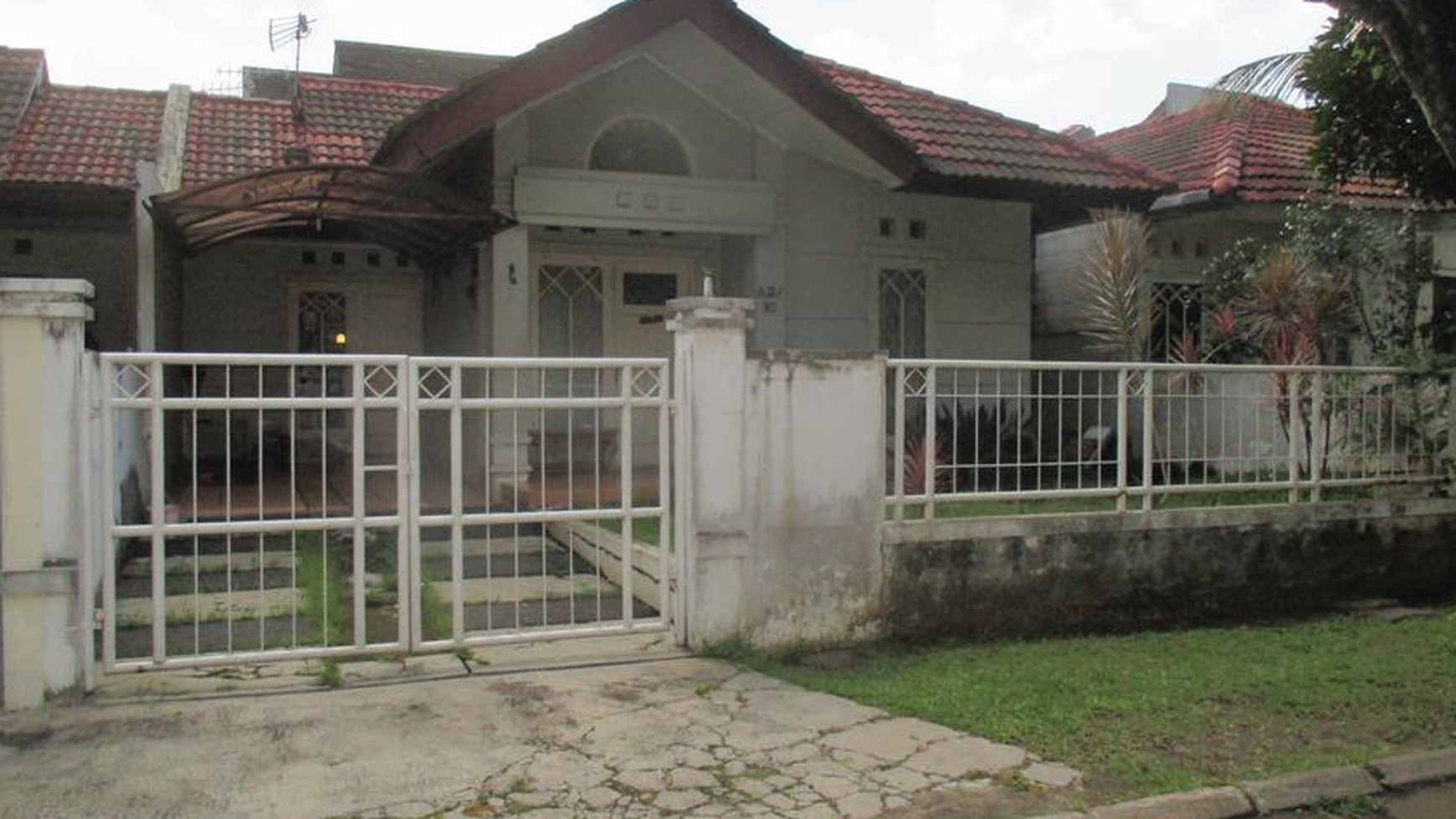 Dijual rumah lokasi strategis, dekat Cikal Sain John & Stasiun, harga terbaik, negolah