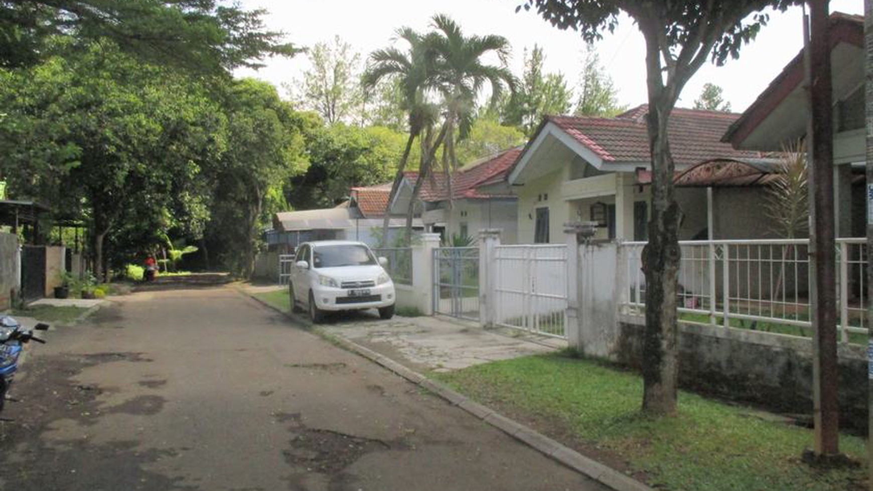 Dijual rumah lokasi strategis, dekat Cikal Sain John & Stasiun, harga terbaik, negolah