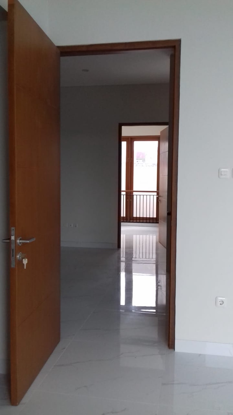 Rumah Dijual Janur Asri, Luas 6x18m2