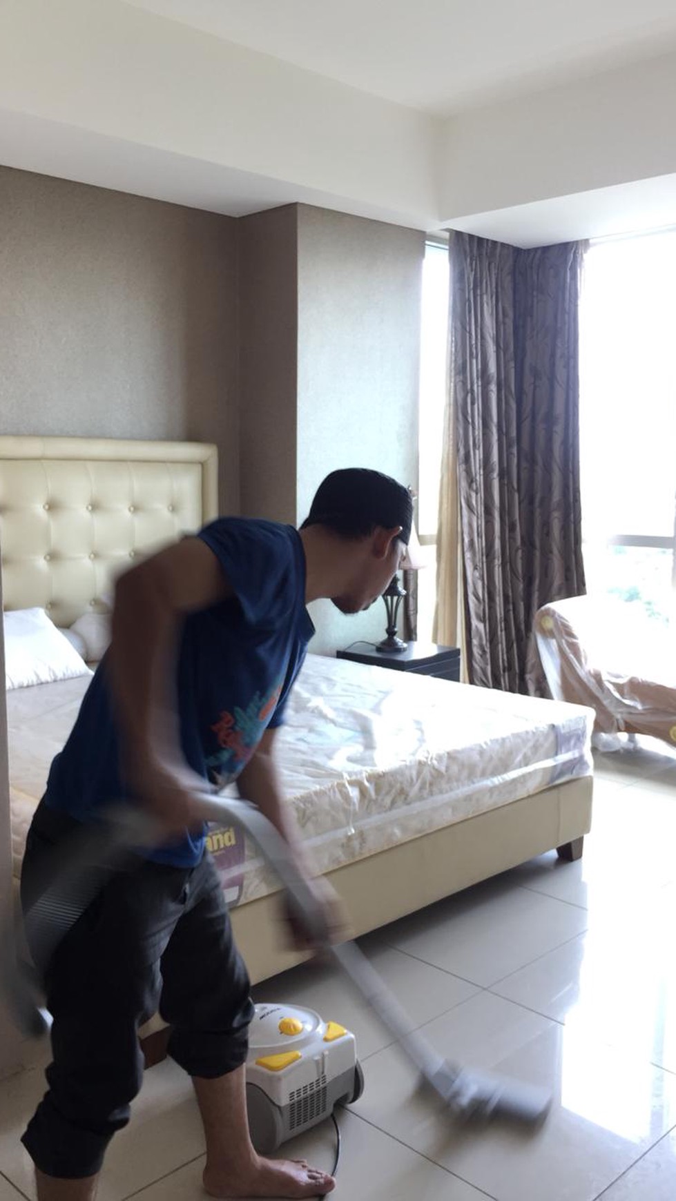 Sewa Apartemen Kemang Village 2 Bedroom Harga Murah