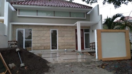 Rumah daerah waru bagus baru