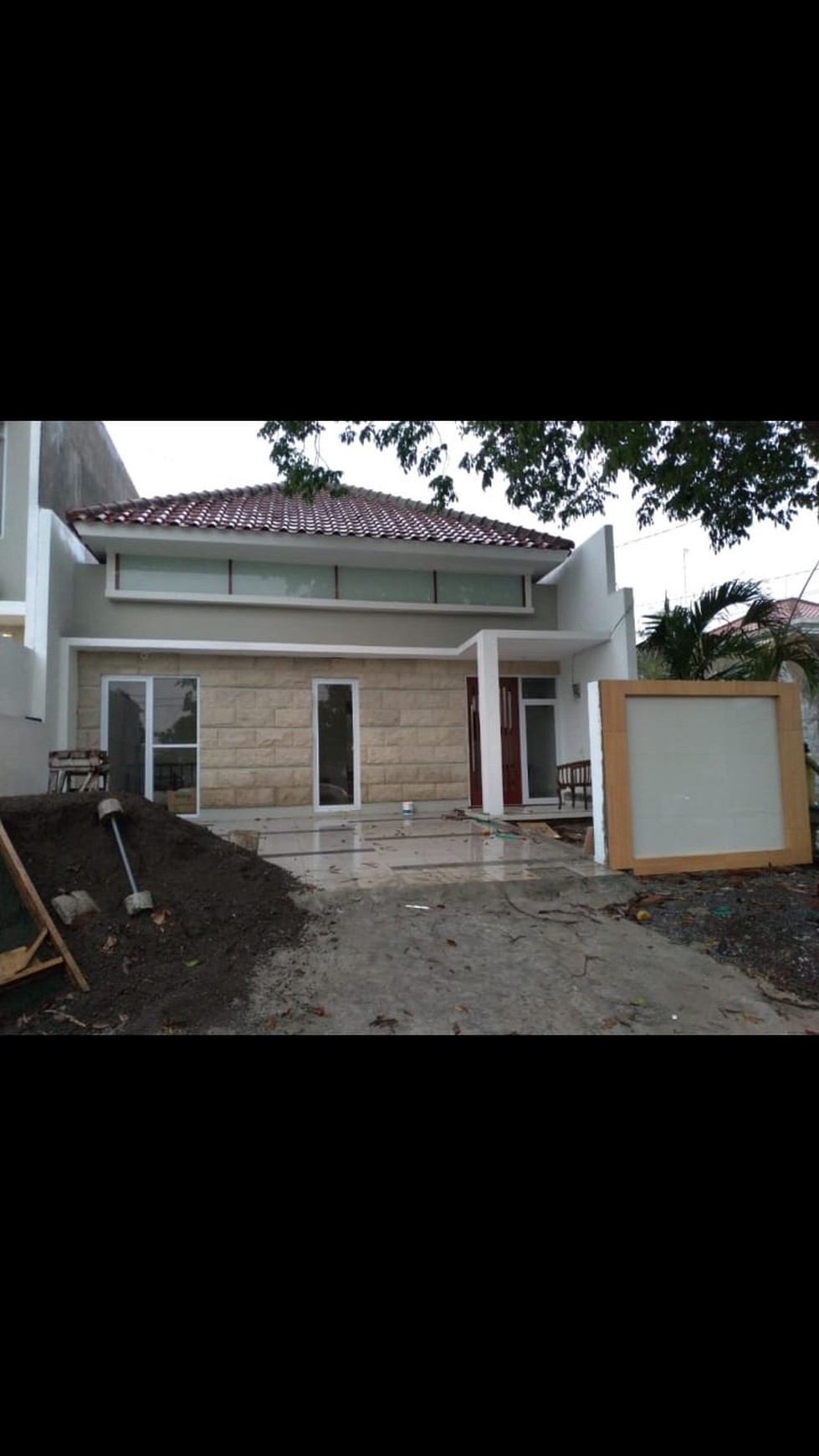Rumah daerah waru bagus baru