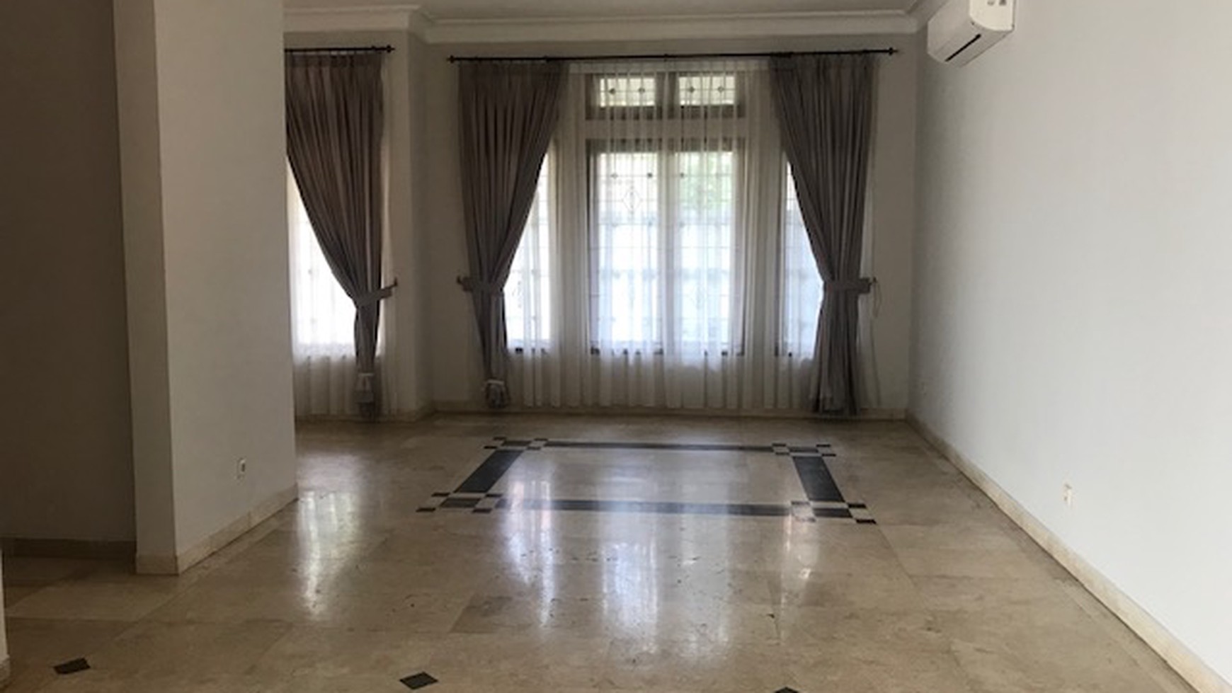 Sewa Rumah Terusan Hanglekir