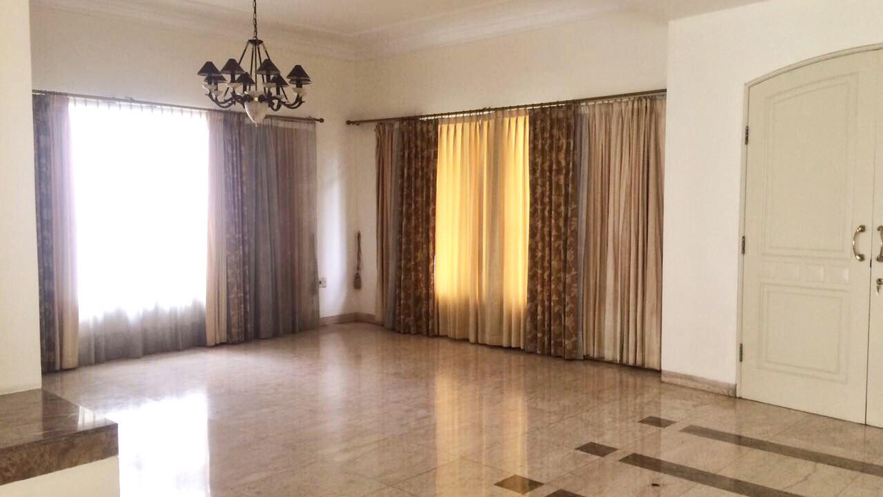 Sewa Rumah di Jl Kartini 7 Dalam , Jakarta Pusat