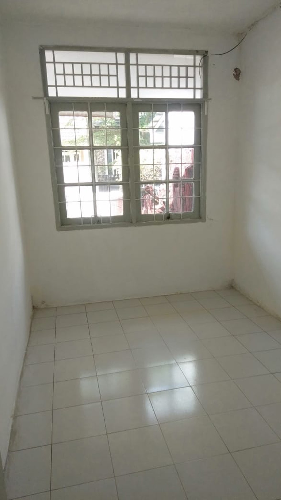 Rumah siap huni,nyaman & aman di Bintaro 9