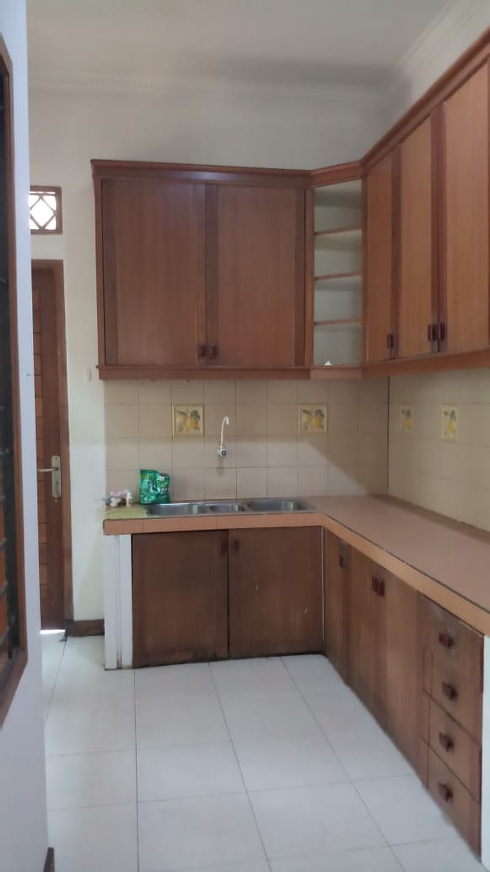 Rumah dengan halaman luas Gegerkalong, Bandung