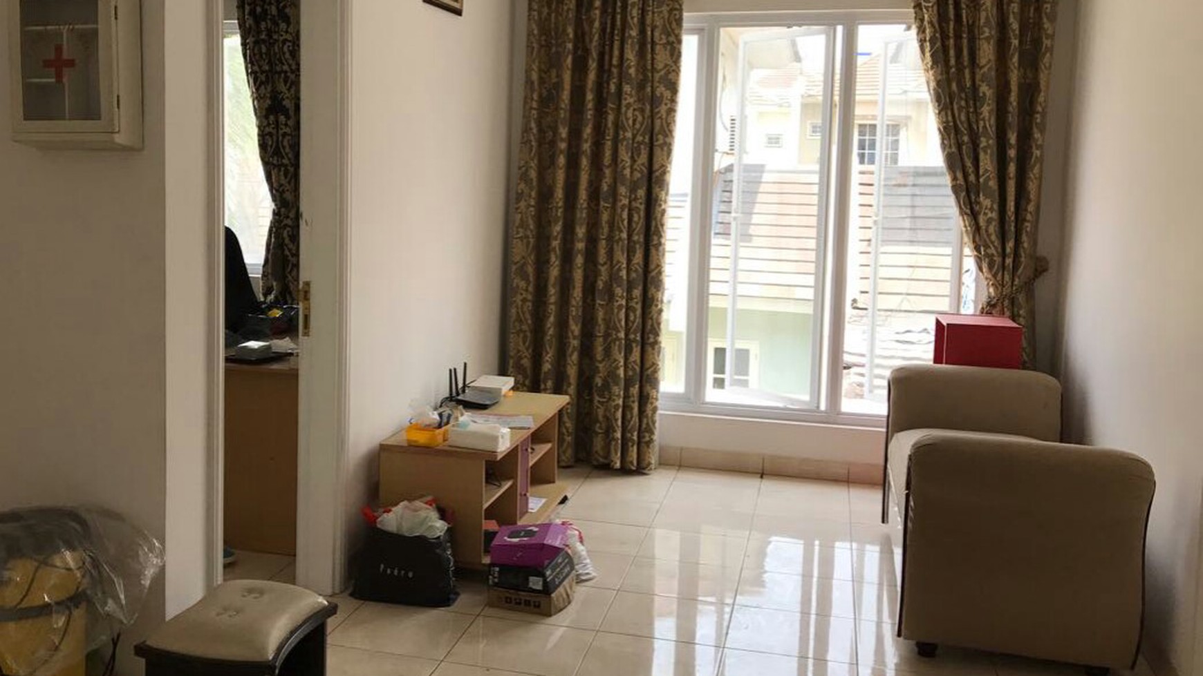 Rumah 2 lantai Fully Furnished Harga nego di Cluster Kota Wisata Cibubur