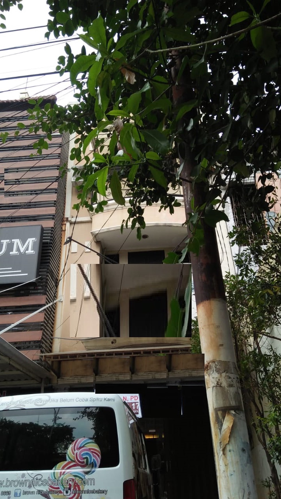 Ruko 3 lantai ngagel