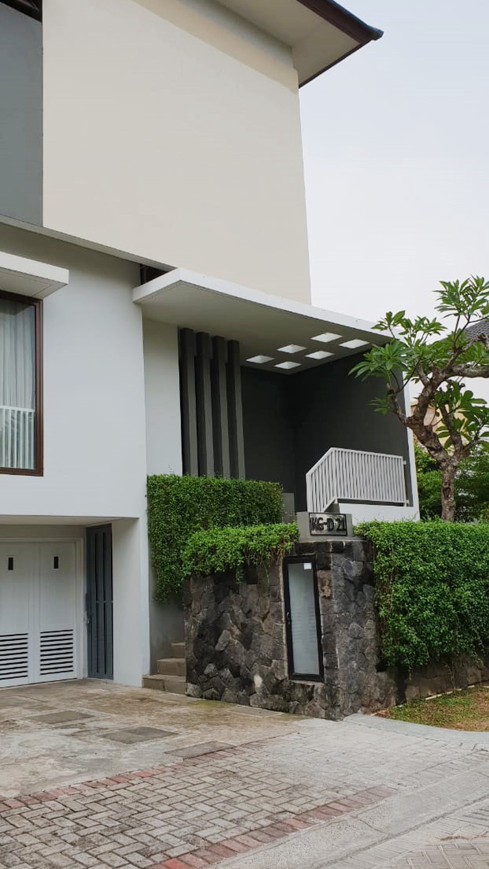 Rumah Nyaman dan Siap Huni di Kawasan Cluster Kebayoran, Bintaro