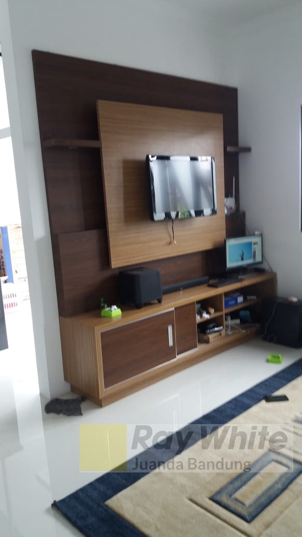 Ruko baru, siap pakai di kota Cimahi