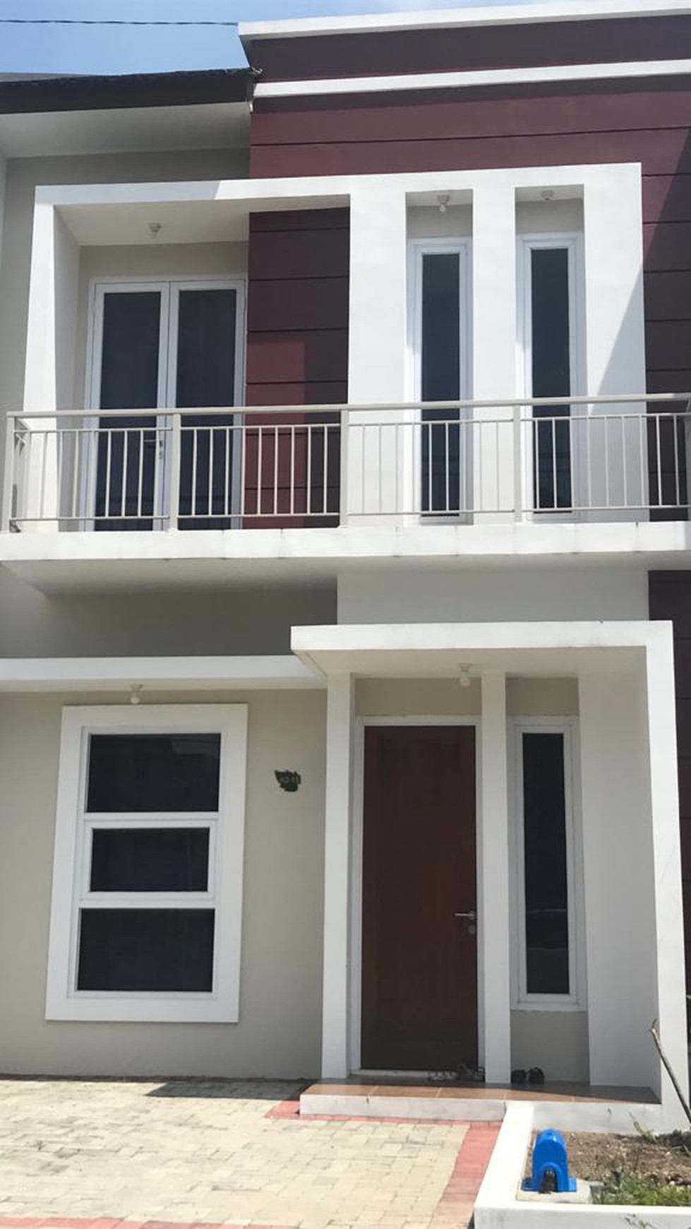 Rumah baru tipe 88 Taman Kopo Katapang