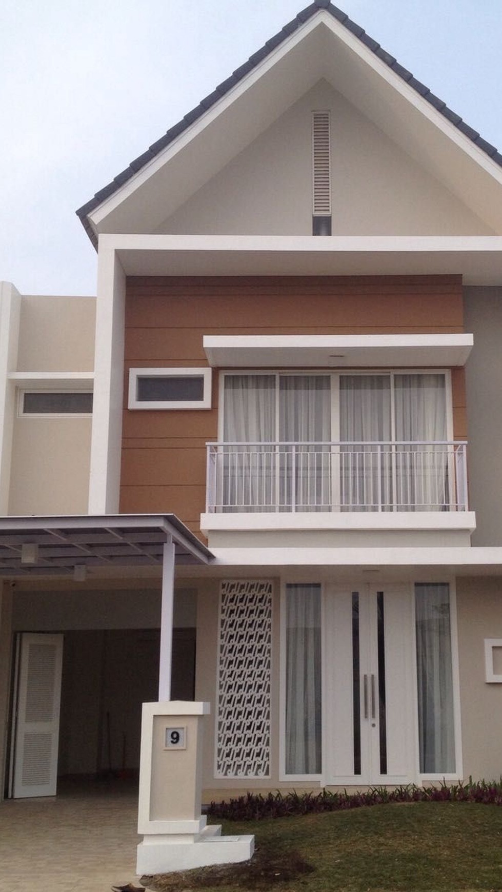 Rumah Baru 2 lantai di summarecon, Bandung