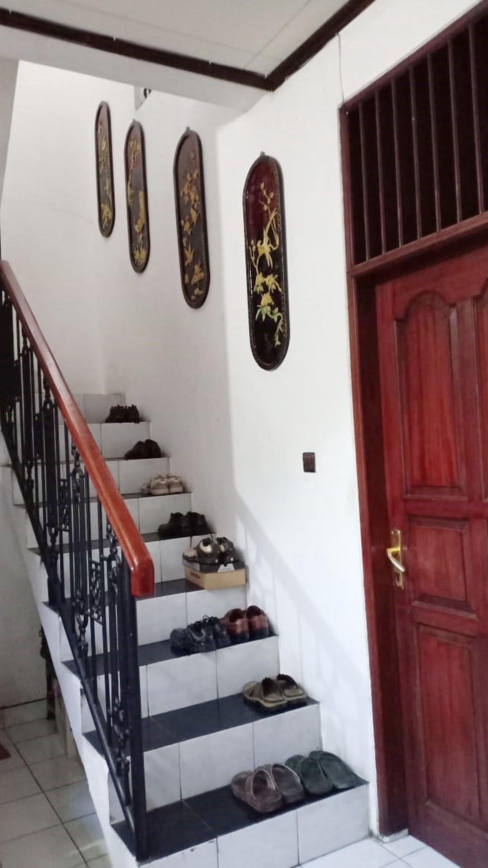 Rumah Mewah dan Siap Huni di Kawasan Meruya, Kembangan, Jakarta Barat