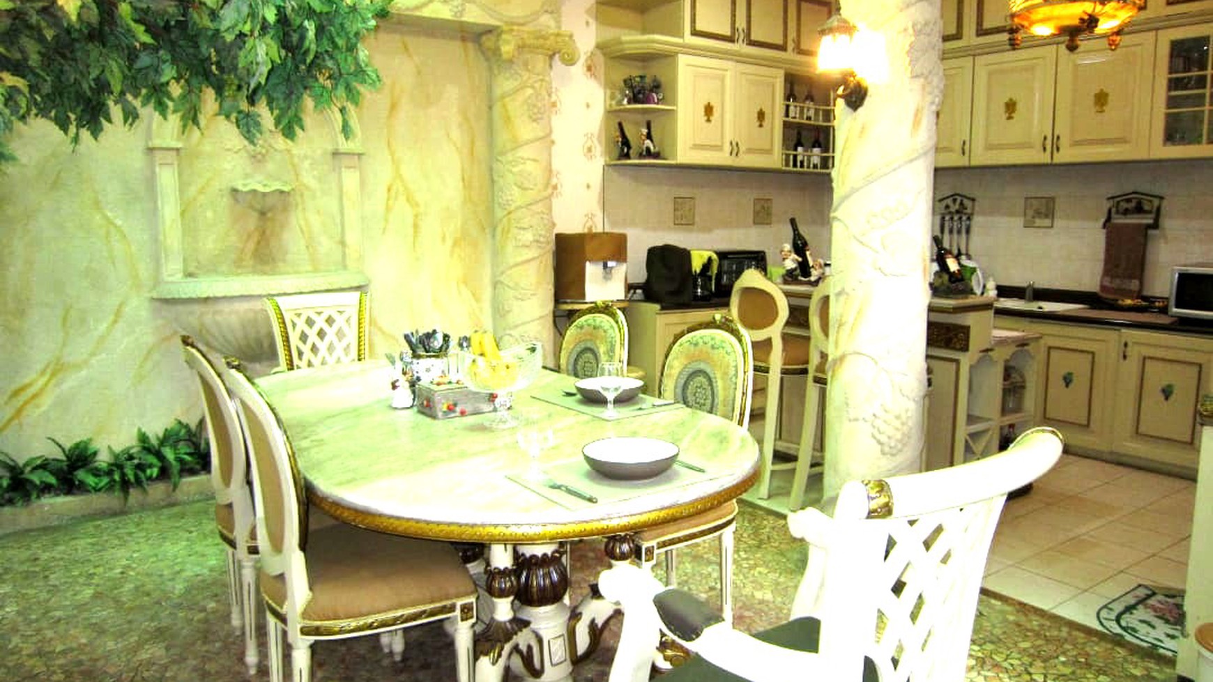 Rumah Klasik Modern luas 351m KT4+1 hanya 175Jt/Thn MURAH!!!