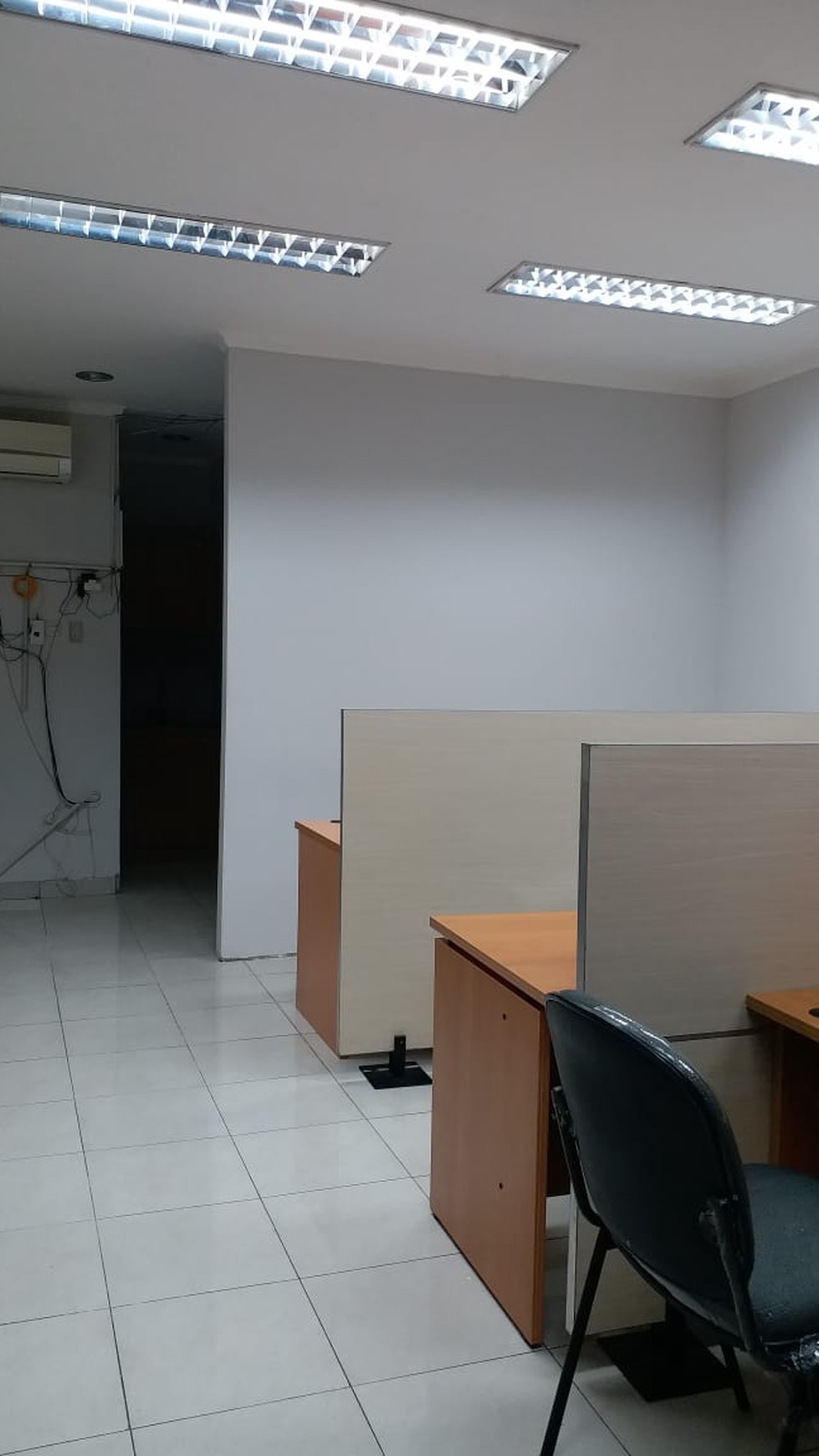 Ruko Siap Pakai, Full Furnish (Partisi), dan Lokasi Strategis @Ruko Sentra Menteng, Bintaro