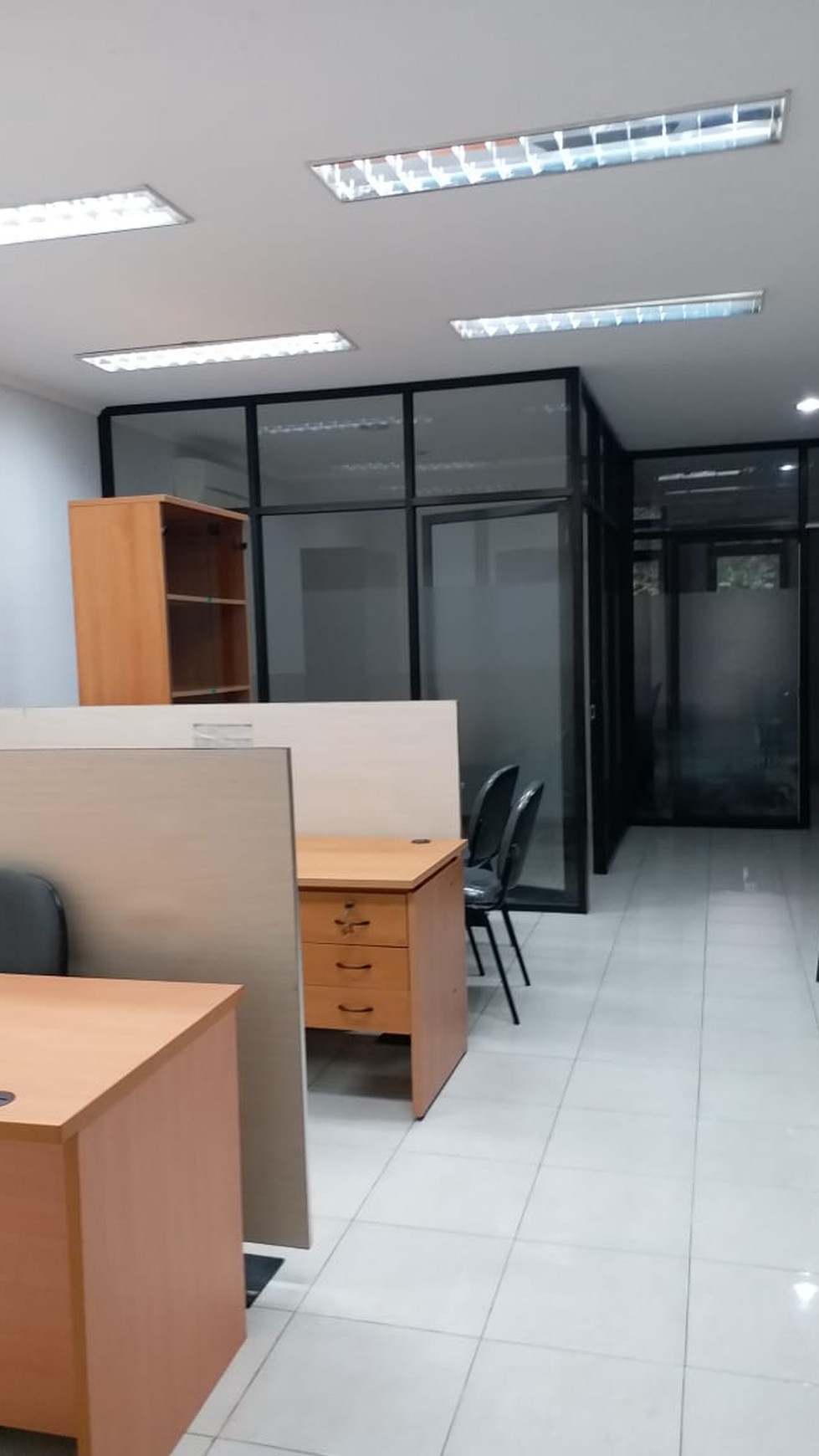 Ruko Siap Pakai, Full Furnish (Partisi), dan Lokasi Strategis @Ruko Sentra Menteng, Bintaro