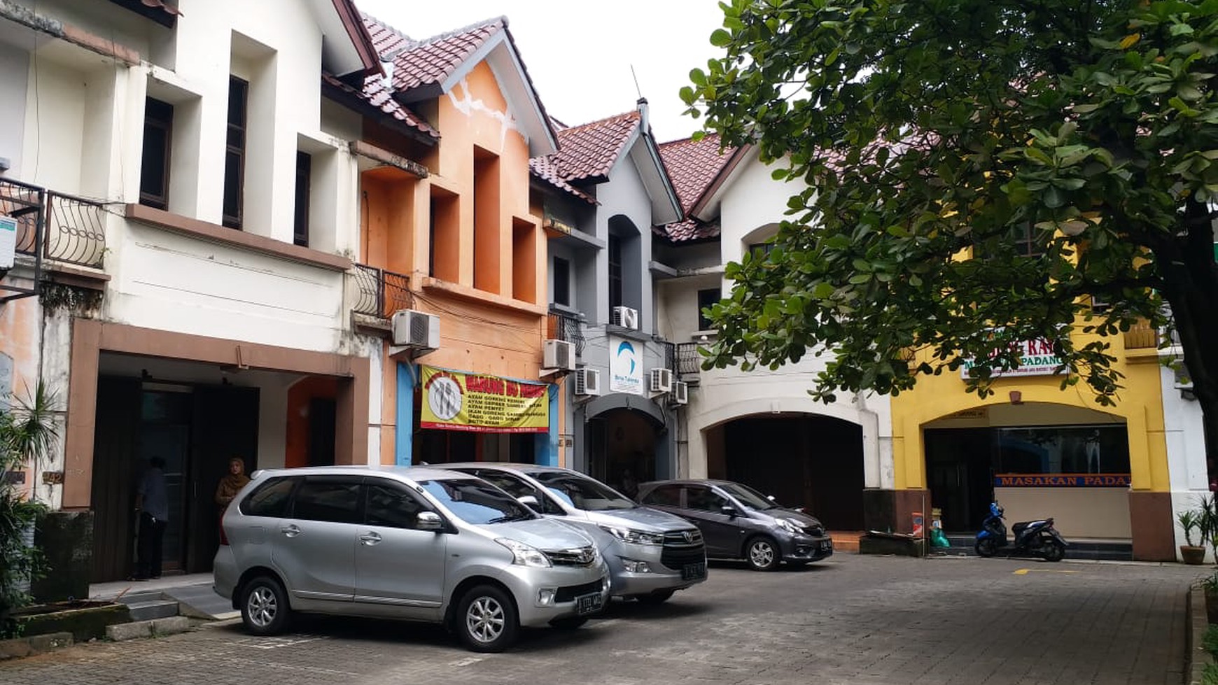 Ruko Siap Pakai, Full Furnish (Partisi), dan Lokasi Strategis @Ruko Sentra Menteng, Bintaro