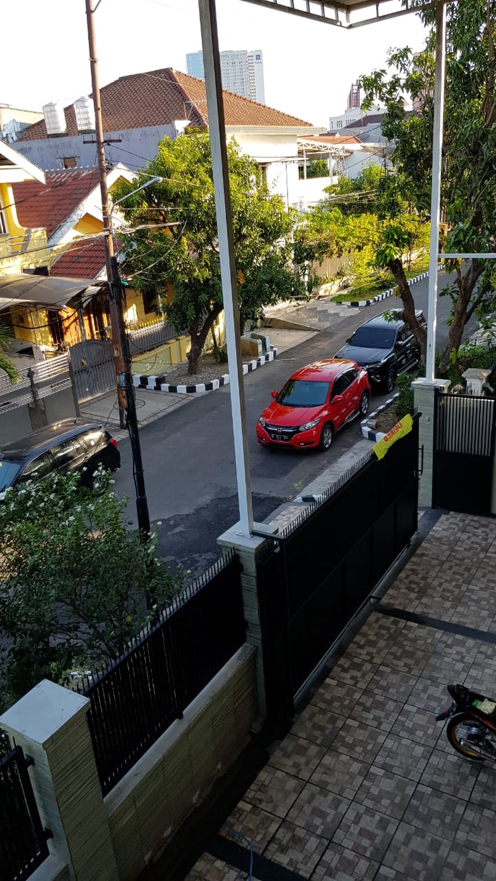 Rumah Dijual Darmo Baru Barat 2 LantaiDesain Cantik Minimalis