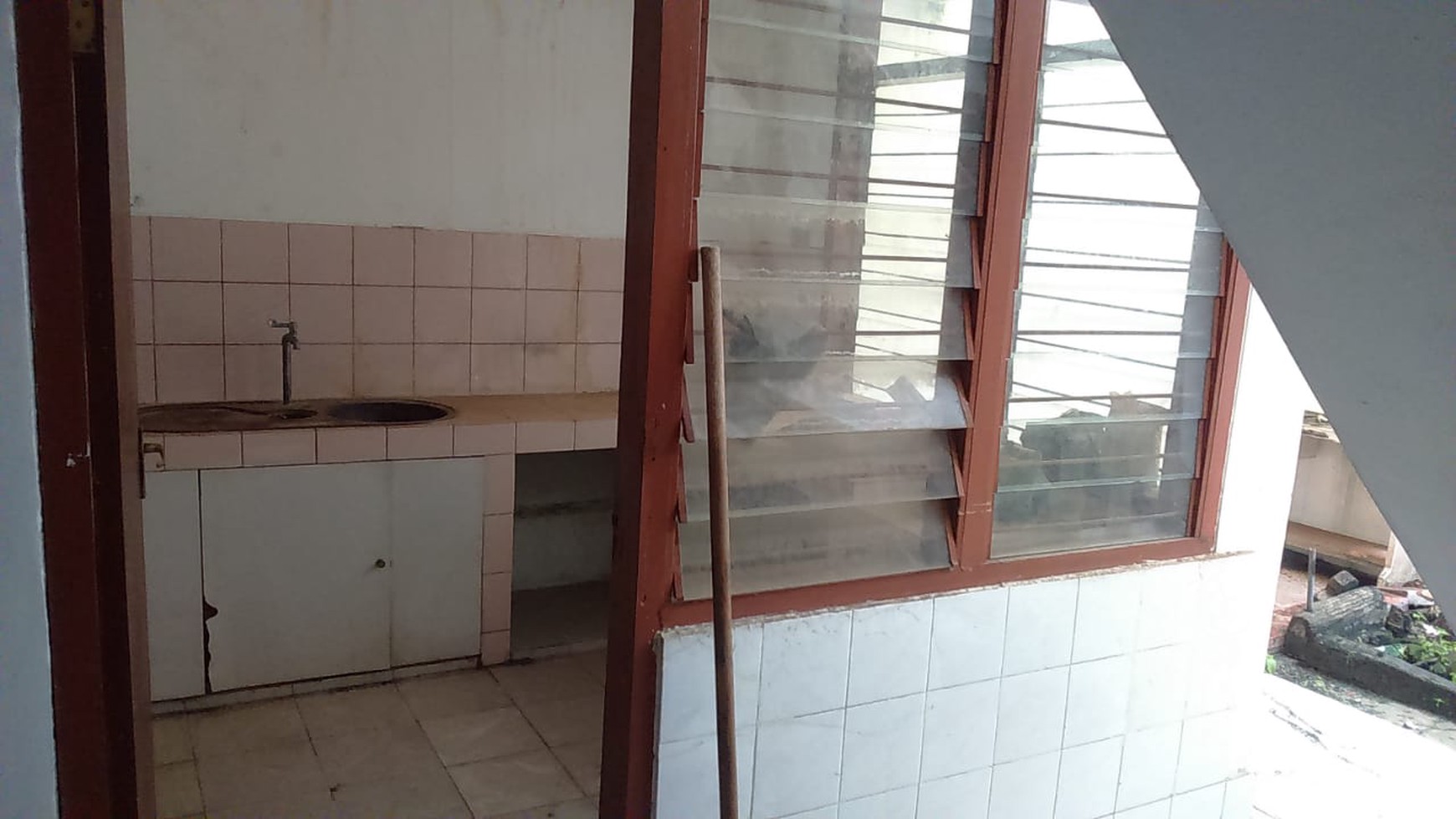 Rumah Dijual Kupang Jaya 1,5 Lantai