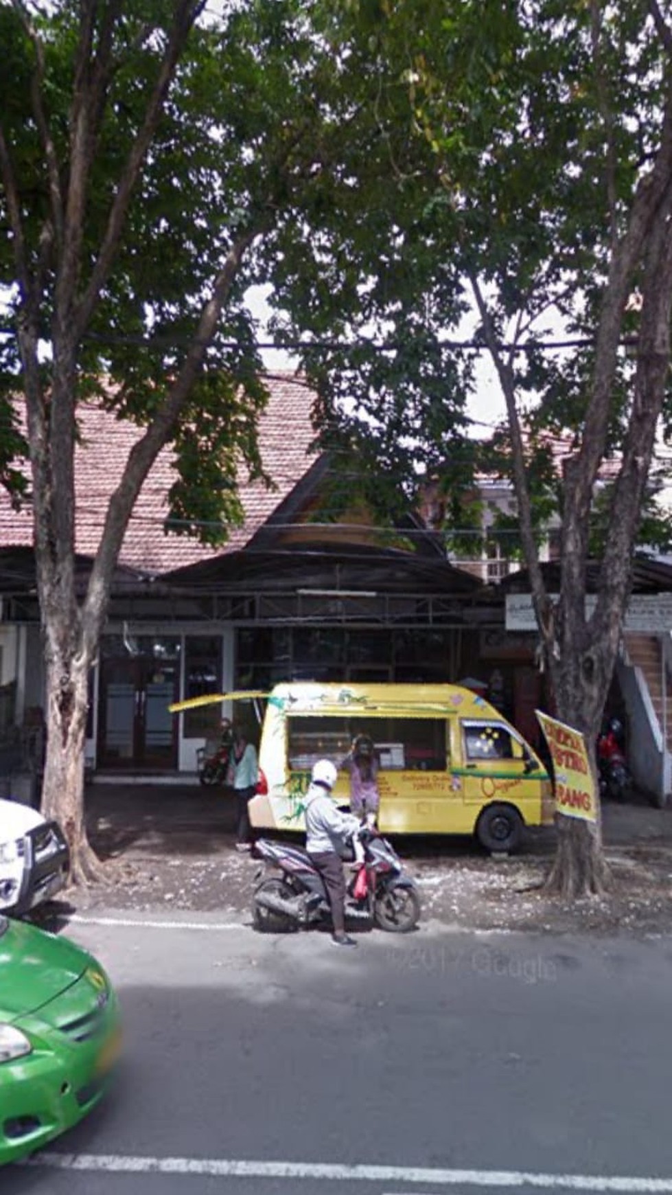 Rumah 2 Lantai Nol Jalan Raya Diponegoro Strategis Cocok Untuk Usaha