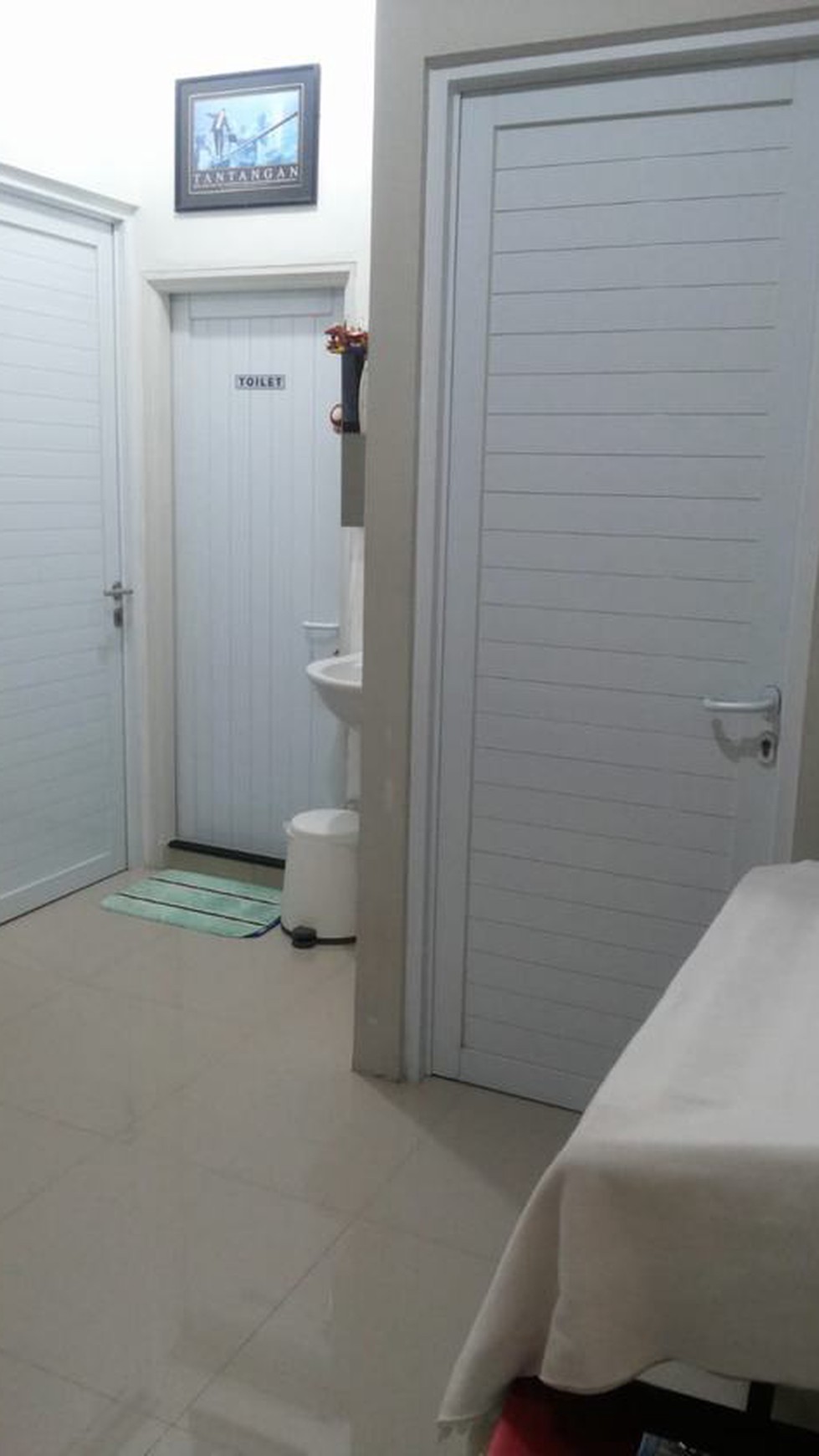 Dijual rumah area serpong park bagus rapih harga bersaing.