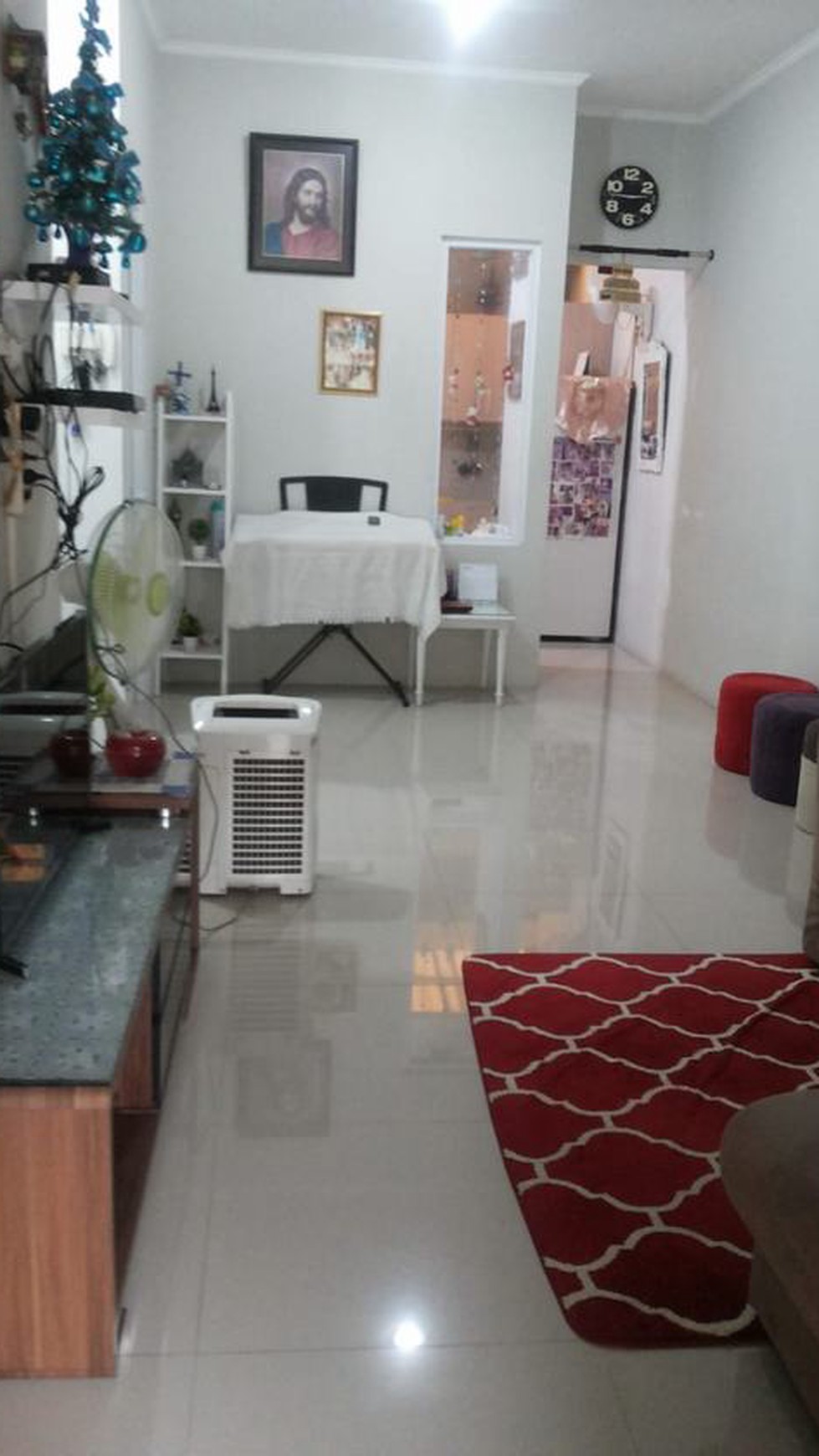 Dijual rumah area serpong park bagus rapih harga bersaing.