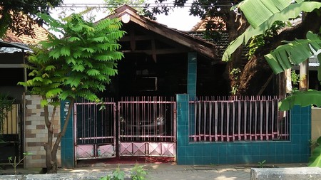 DIJUAL RUMAH DI DAERAH WONOKROMO PUSAT KOTA SURABAYA