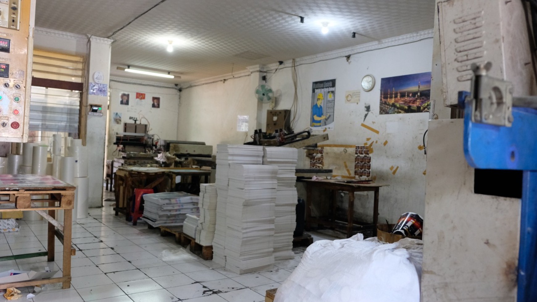 Dijual Rumah + Ruko kedungdoro nol jalan raya sangat strategis