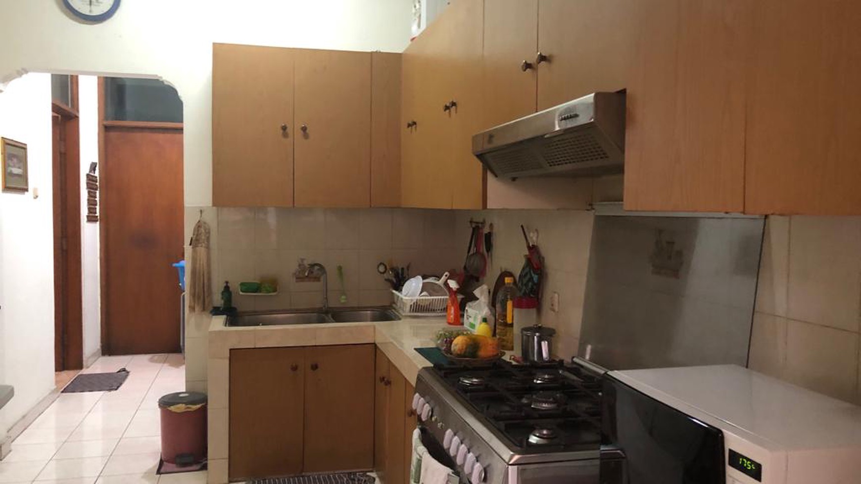 Dijual Rumah Asri di Jl. Praja Dalam, Arteri Pondok Indah, Kebayoran Lama, Jakarta Selatan