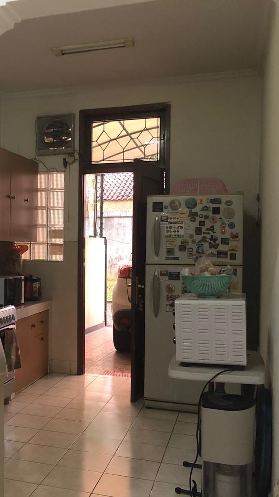 Dijual Rumah Asri di Jl. Praja Dalam, Arteri Pondok Indah, Kebayoran Lama, Jakarta Selatan