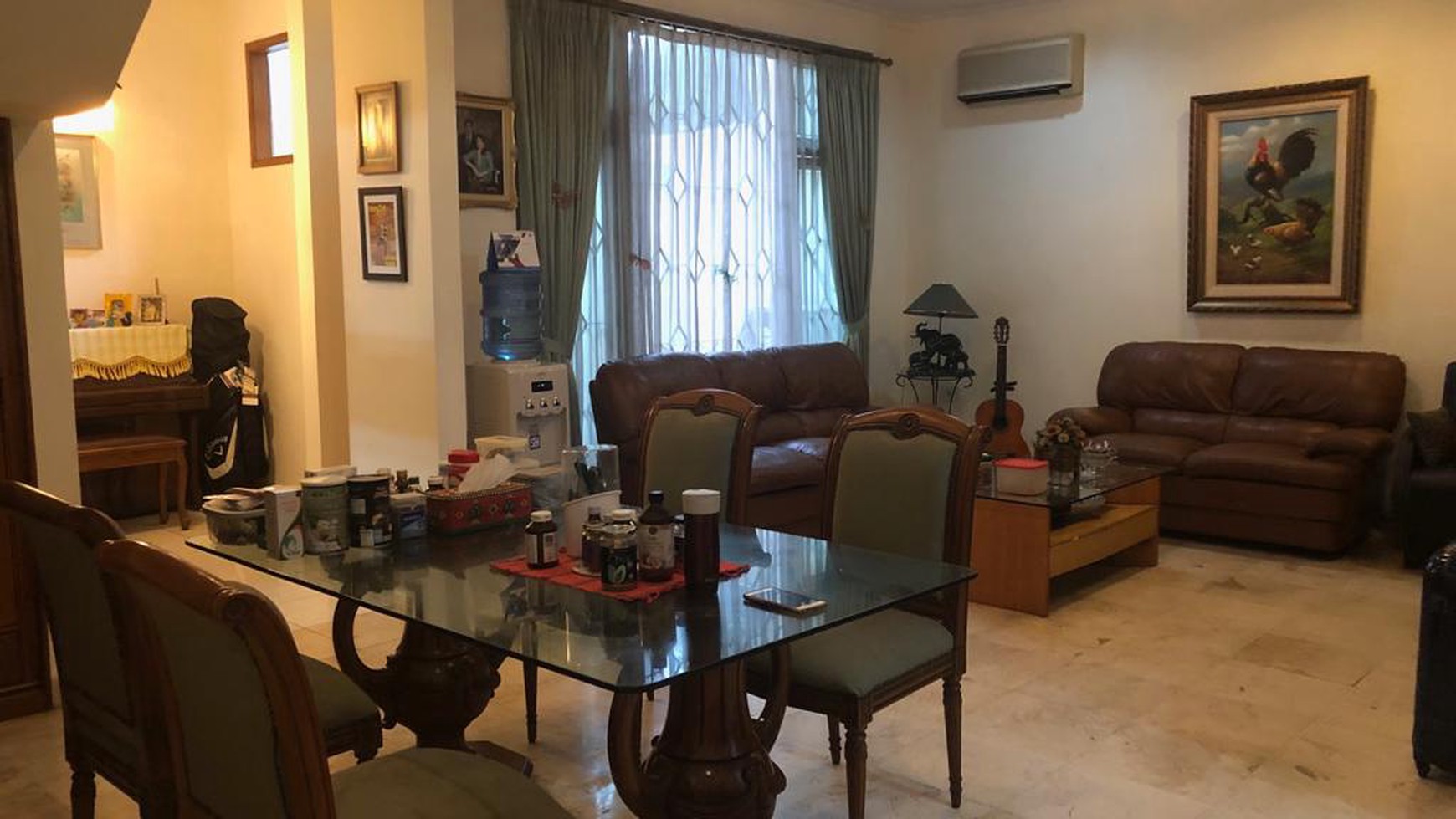 Dijual Rumah Asri di Jl. Praja Dalam, Arteri Pondok Indah, Kebayoran Lama, Jakarta Selatan