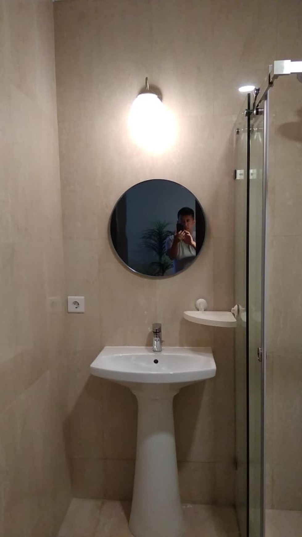 Apt disewakan