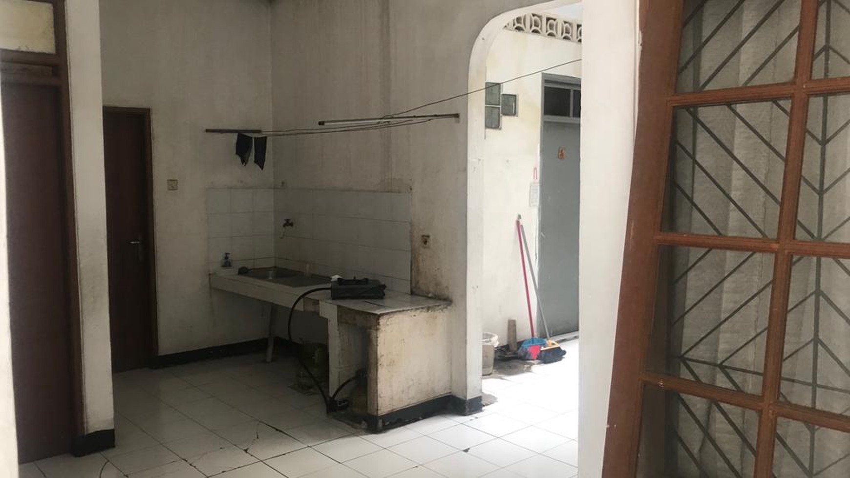 Rumah 10 kamar dekat Superindo Taman Kopo Indah