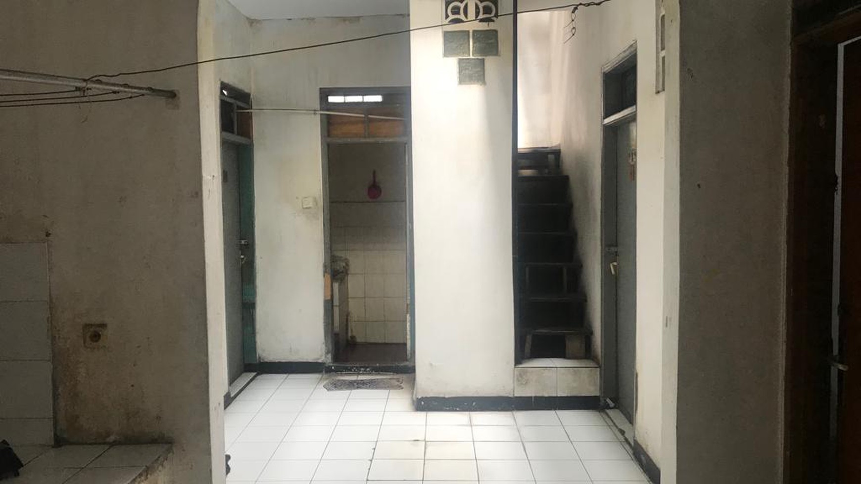Rumah 10 kamar dekat Superindo Taman Kopo Indah