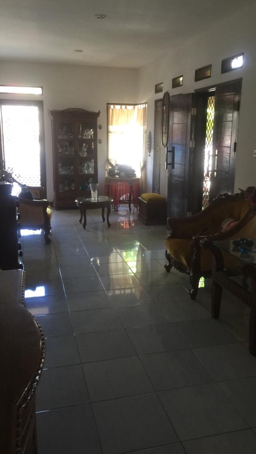 Rumah Asri Siap Huni, Lokasi Strategis, dan Hunian Nyaman posisi Hook @Graha Bintaro