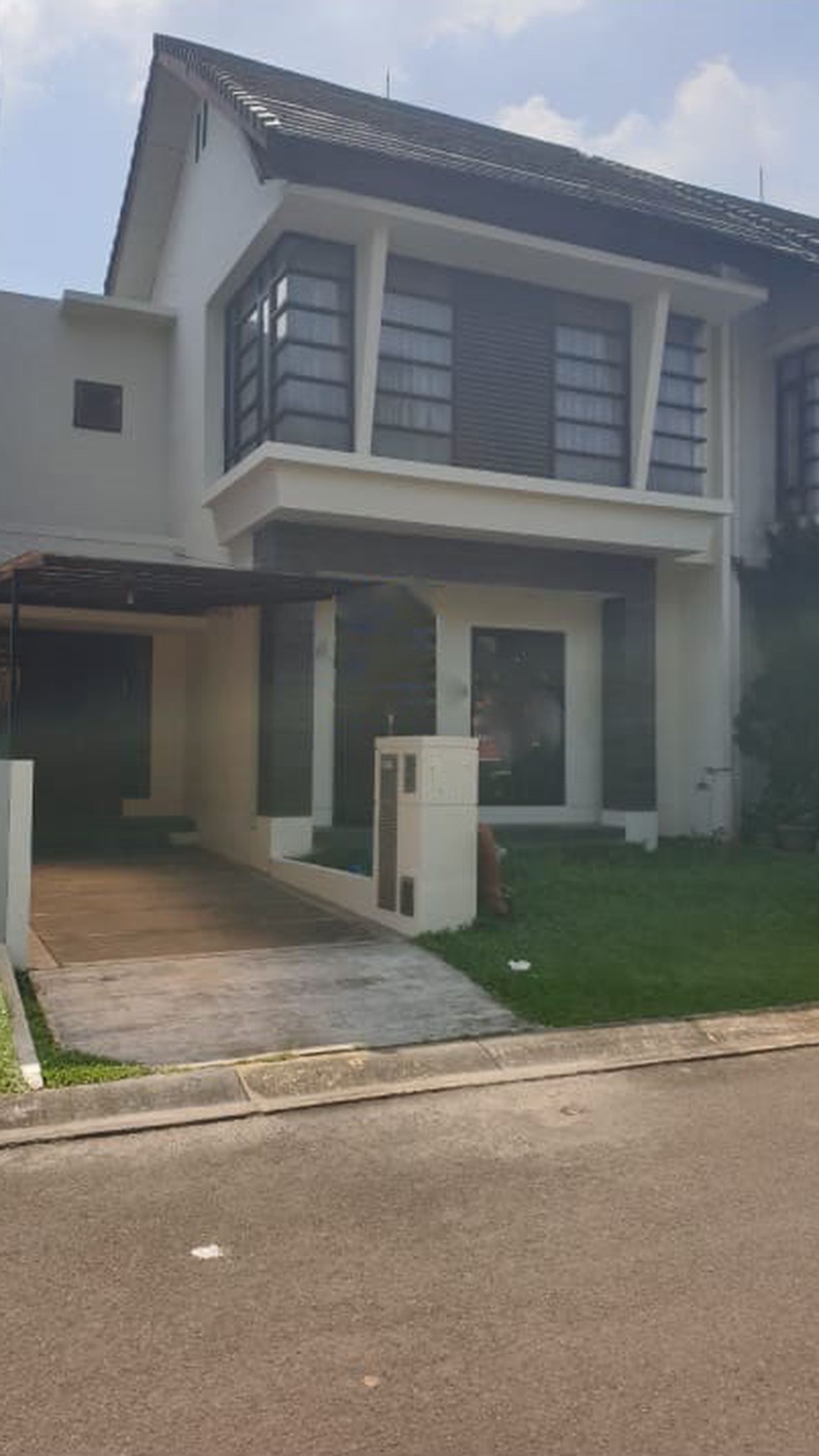Rumah Bagus Di Emerald Residence, Bintaro Jaya