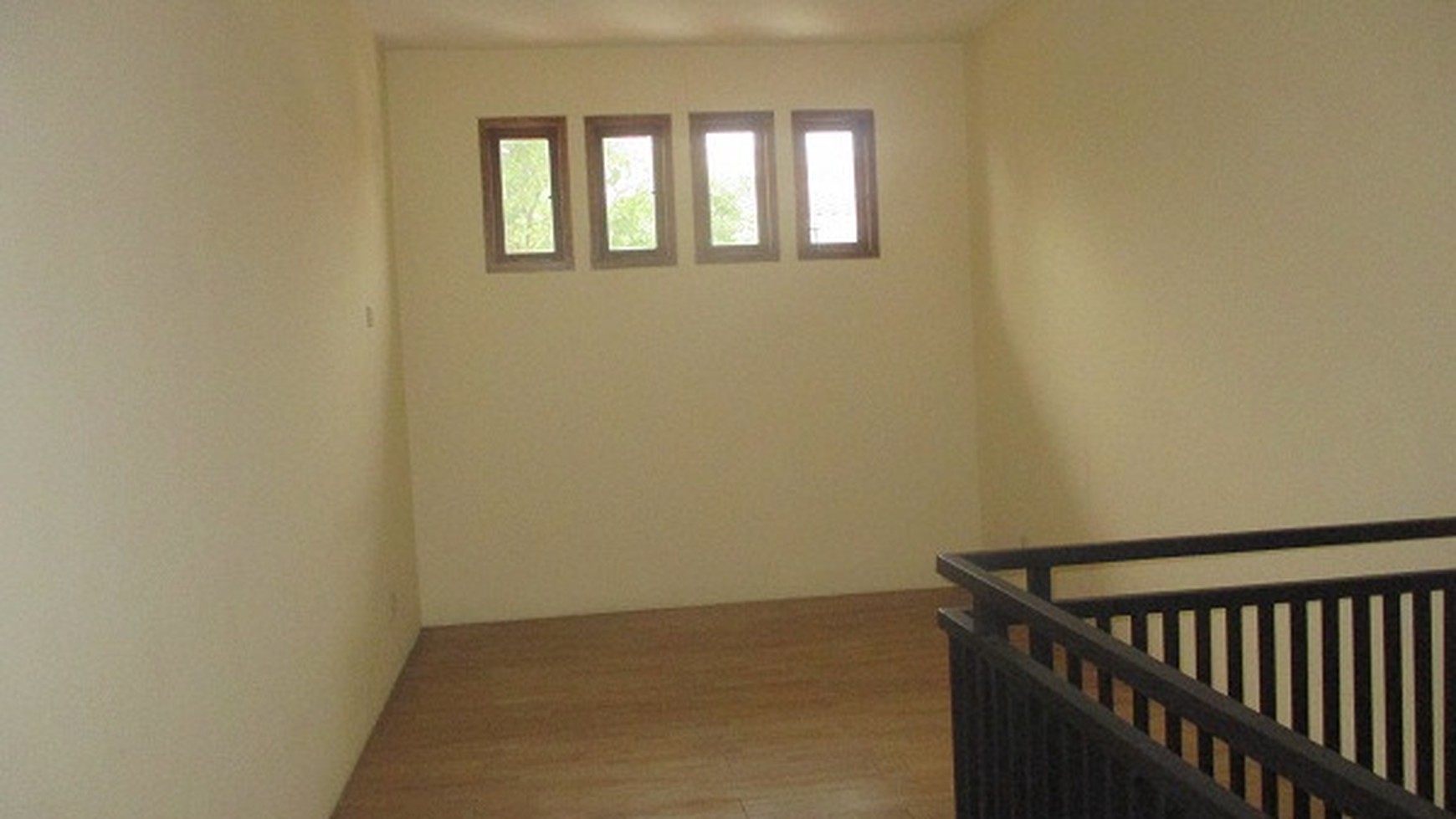 Disewakan Rumah di Taman Parahyangan - Lippo Karawaci Tangerang