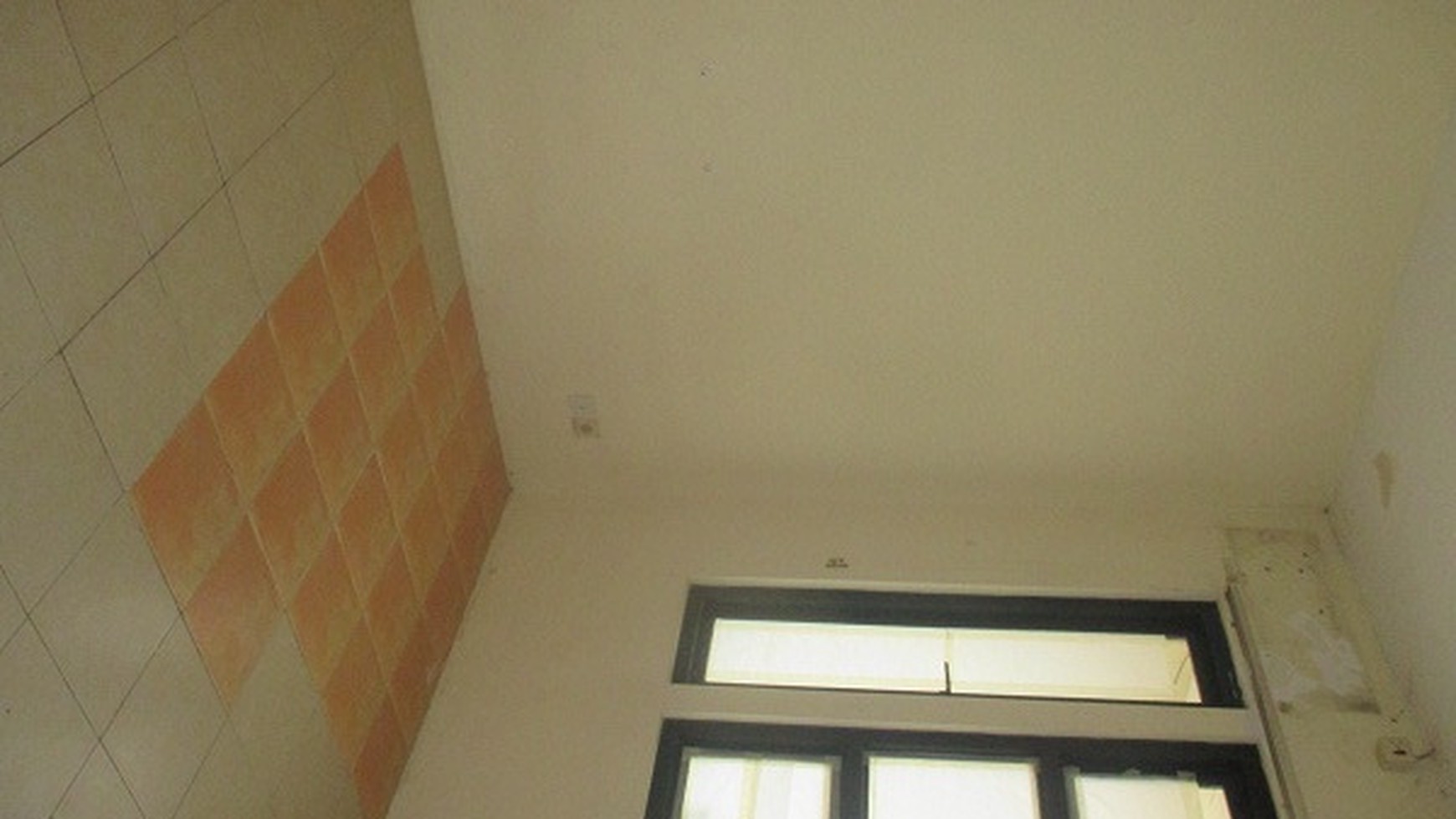 Disewakan Rumah di Taman Parahyangan - Lippo Karawaci Tangerang