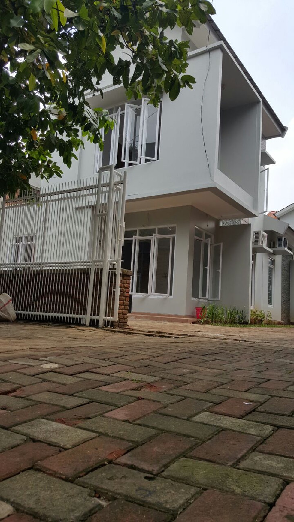 Rumah Impian Keluarga Bahagia