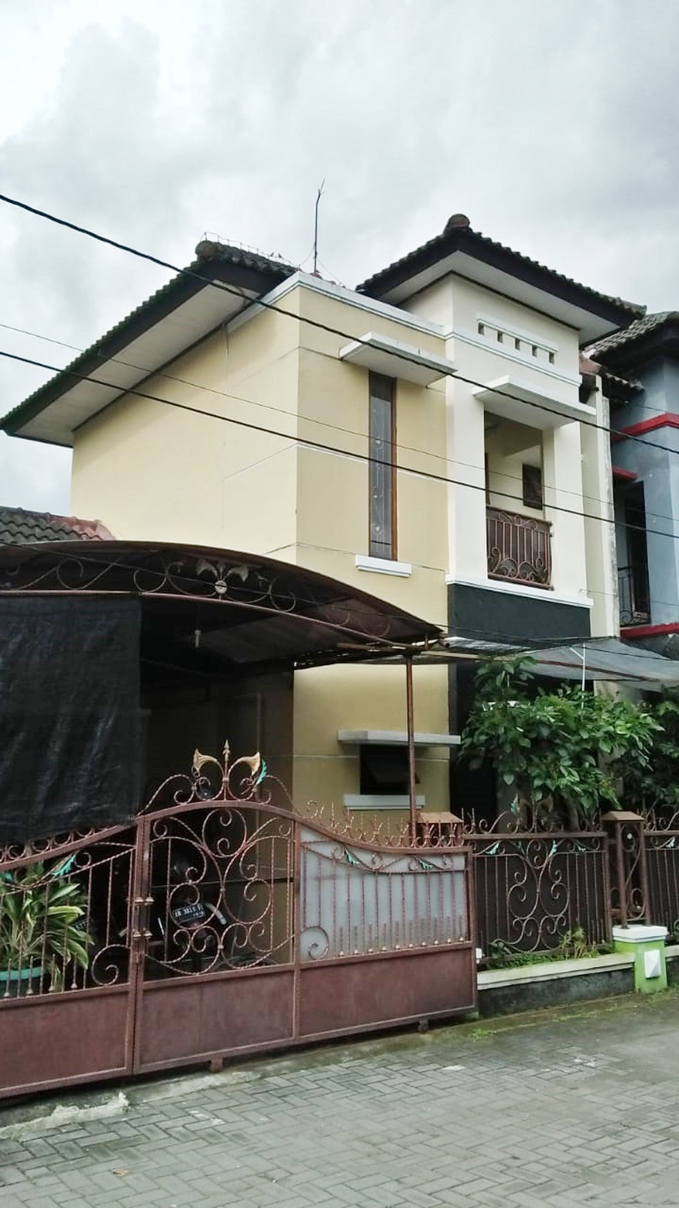 RUMAH TINGGAL STRATEGIS, DI PERUMAHAN PESONA ANINDYA