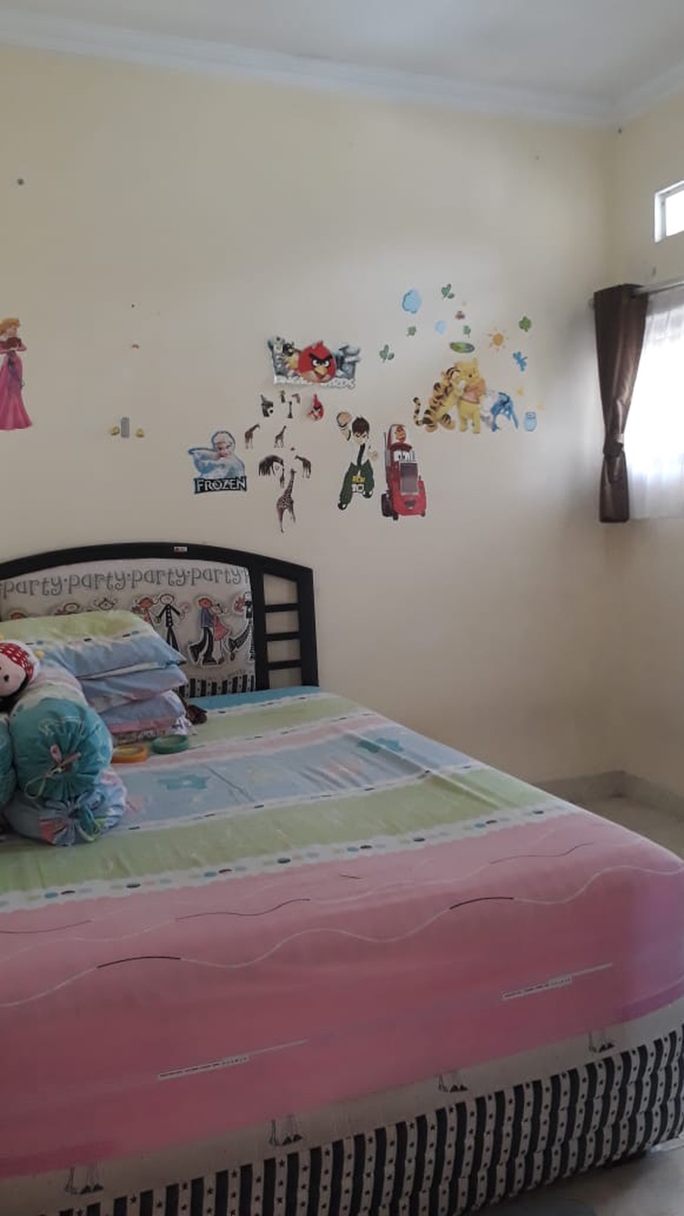 RUMAH TINGGAL STRATEGIS, DI PERUMAHAN PESONA ANINDYA