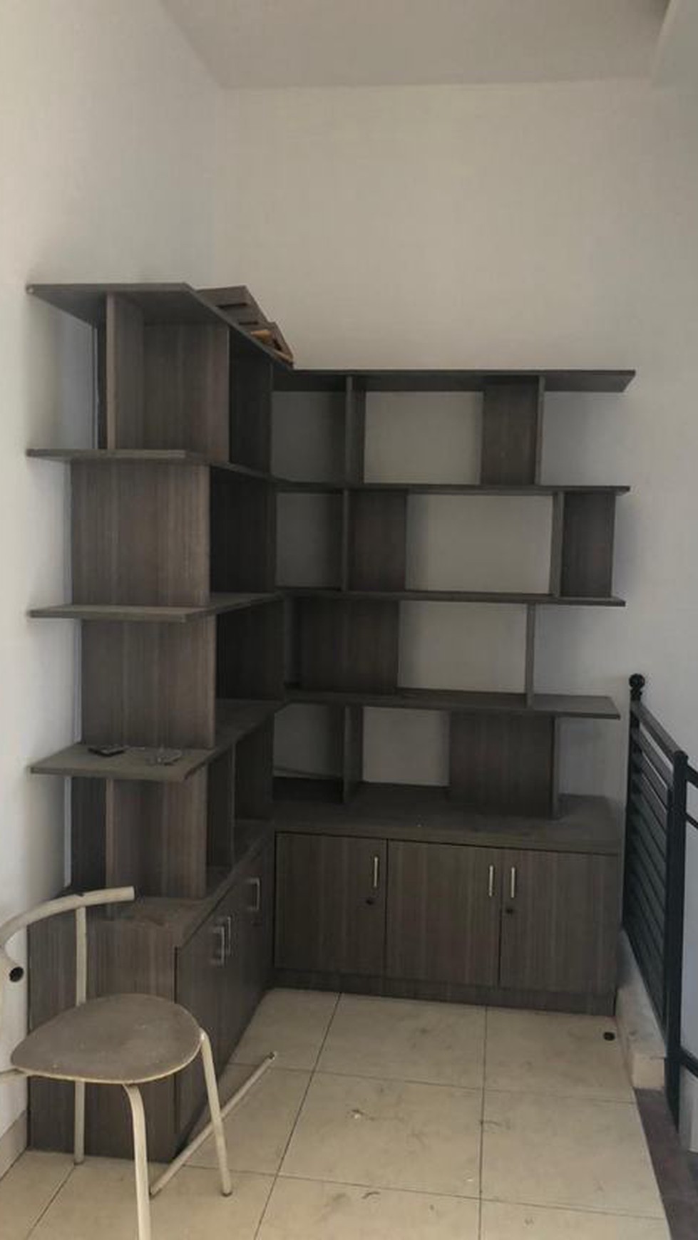 Dijual rumah di Komplek Setneg, harga bisa dinego, strategis, siap huni