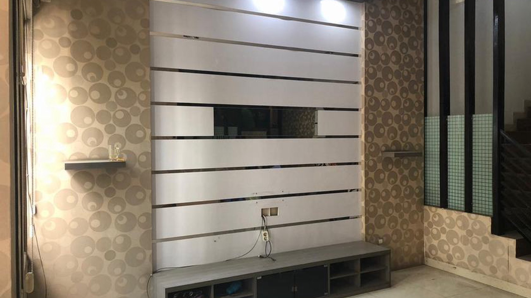 Dijual rumah di Komplek Setneg, harga bisa dinego, strategis, siap huni