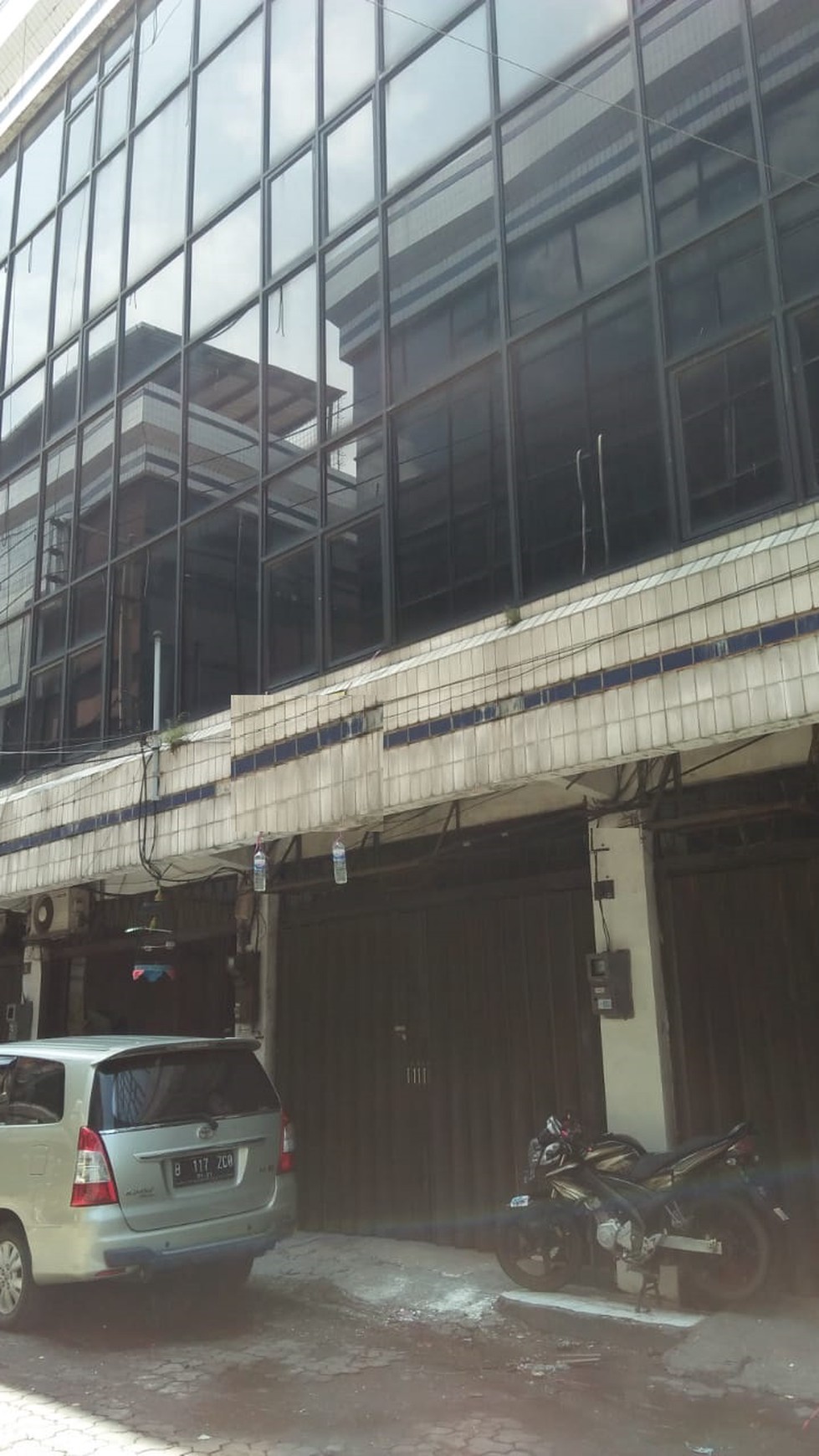 Ruko 4 lantai Komp. Semut Megah