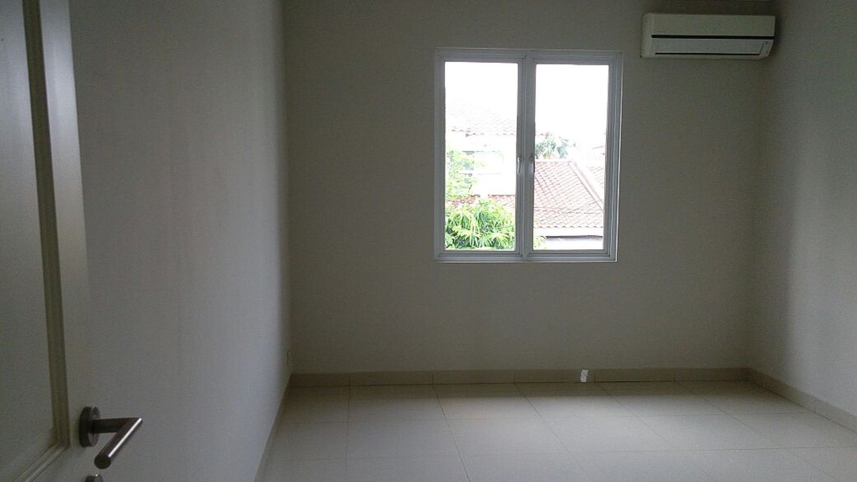 Rumah Siap Huni dan Harga Dibawah Harga Pasar diRiver Park, Bintaro