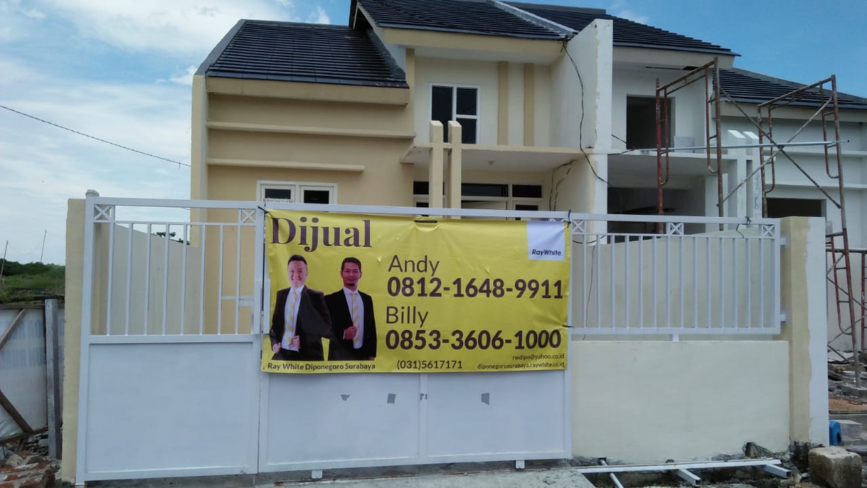 Rumah Ciamik di Gunung Anyar