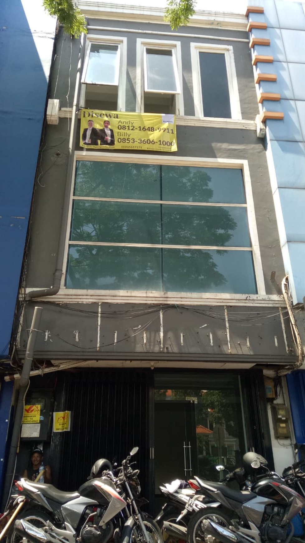 Ruko 3 Lantai Karimun Jawa