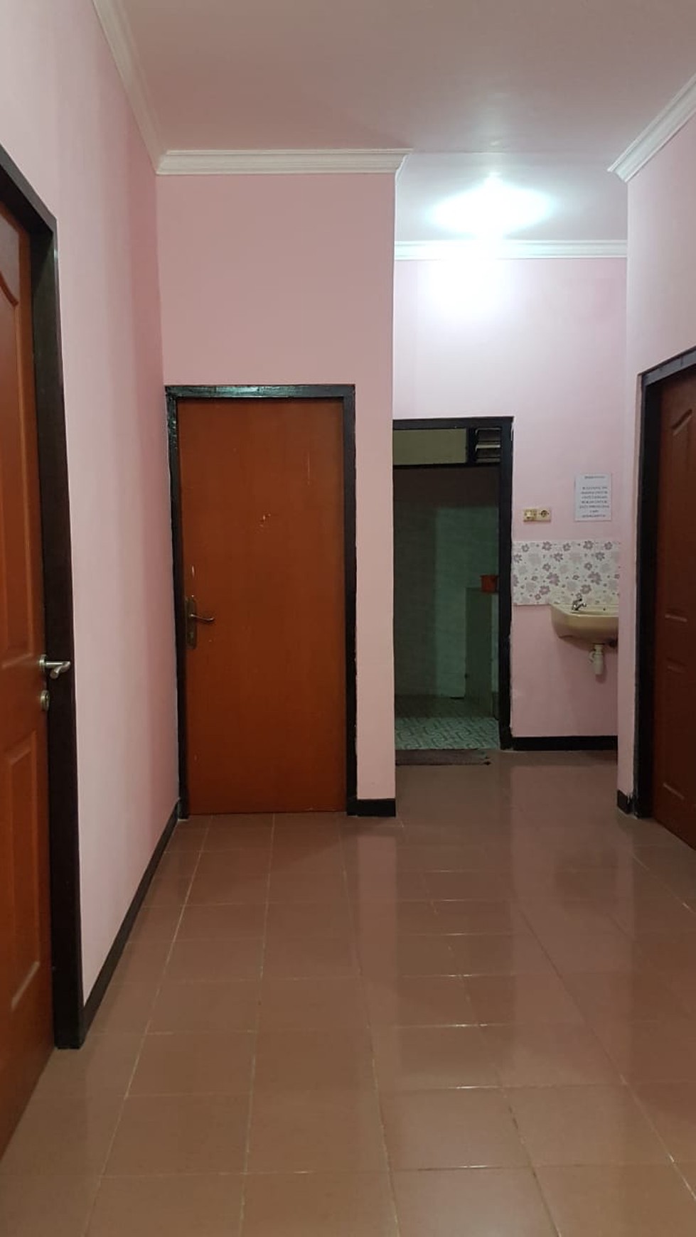 Rumah 2 Lantai Tempel Sukorejo