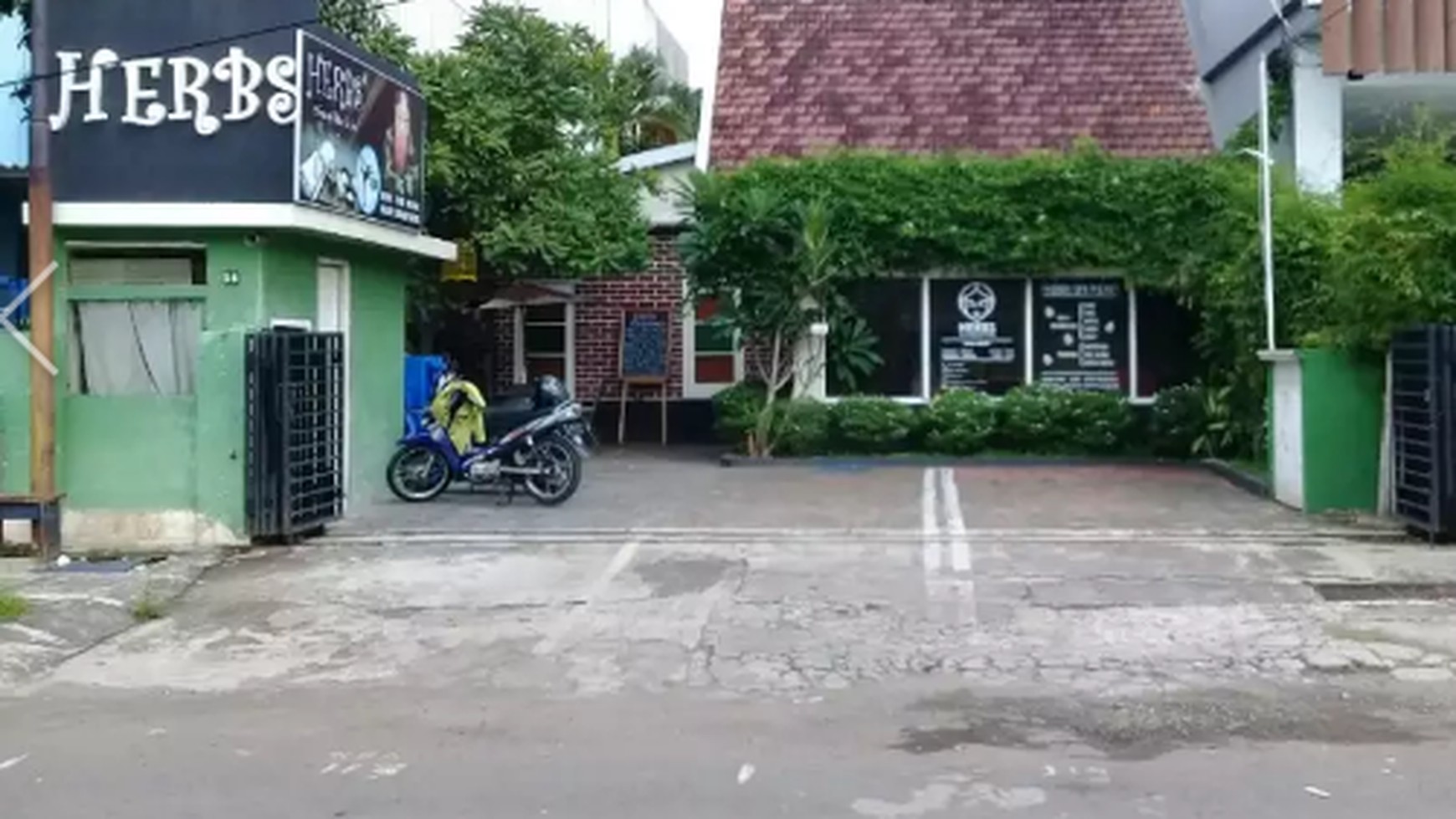 Rumah Usaha Jalan Prapanca